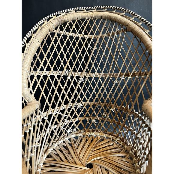 Wicker Peacock Rattan Chair | 15" tall | Plant\Doll Stand | Retro | BOHO | VTG - Picture 2 of 10